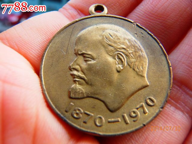 ag亚娱官网|第2409章 蹲在屋顶的某九(图4) AG亚娱集团