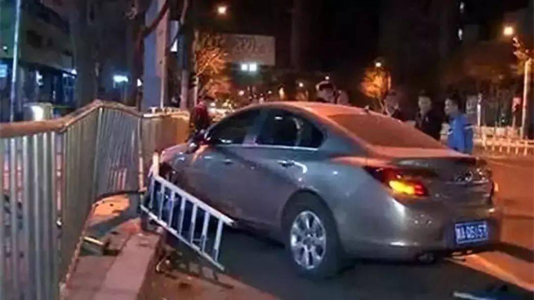 这6种交通事故一定不能私了!90%的司机不知道!_AG亚娱集团官方(图15)
这6种交通事故一定不能私了!90%的司机不知道!_AG亚娱集团官方(图15)