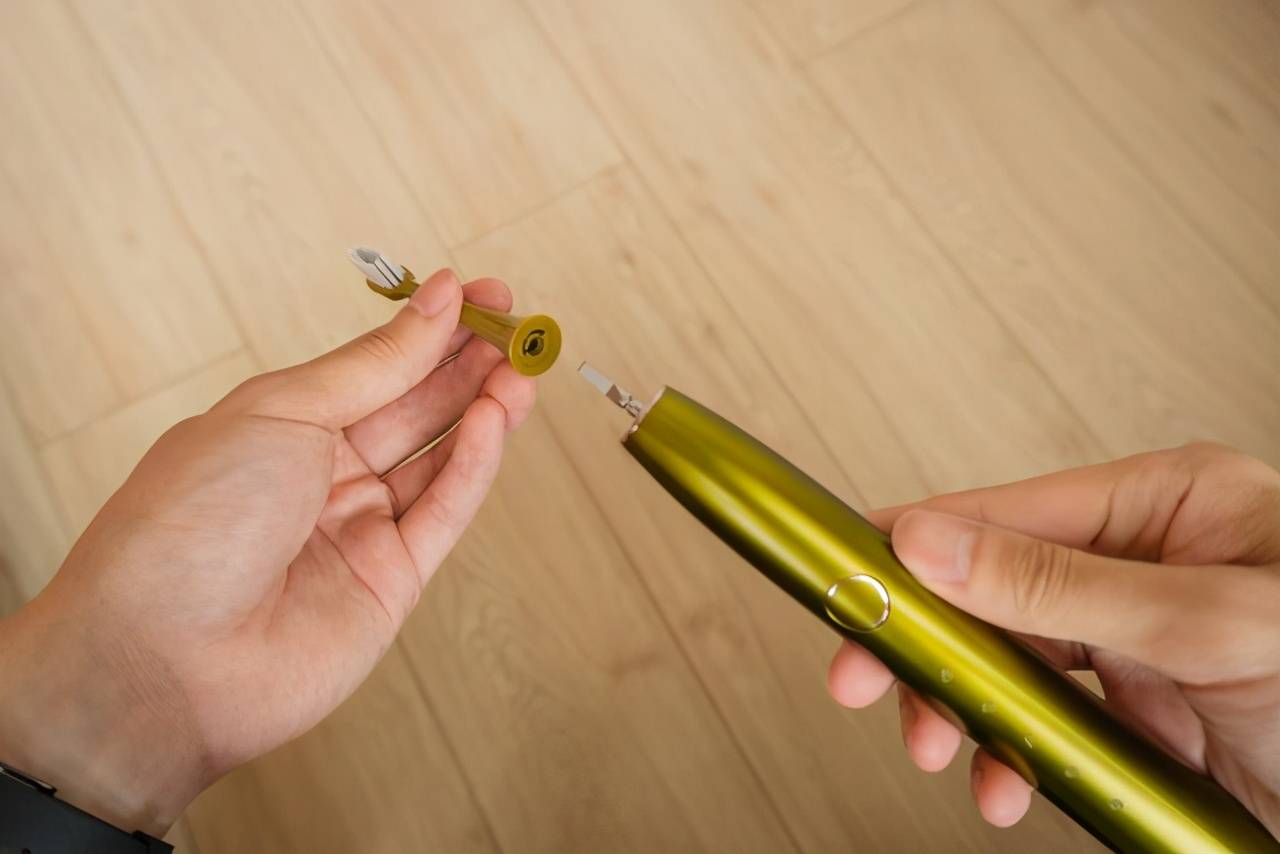 ‘AG亚娱集团官方’
有须要买电动牙刷吗 罗曼为您解答(图2)