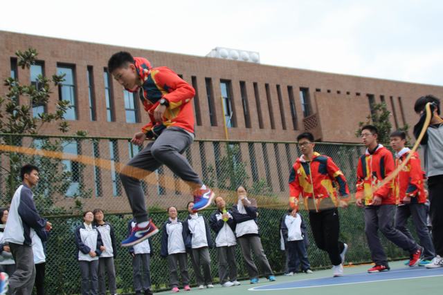 基金Q2调仓换股TOP50:茅台成第一重仓股 新进、减持了谁?(表):AG亚娱集团(图4) AG亚娱集团官方