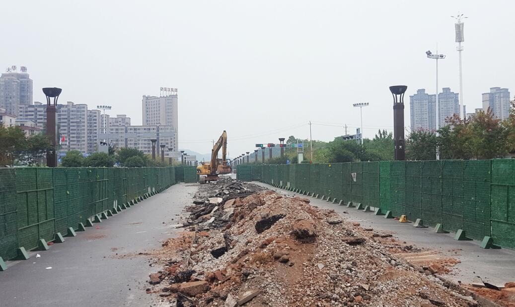 AG亚娱集团官方_滞涨的公募重仓股有没有机会?有机构已加仓(图1) ag亚娱官网