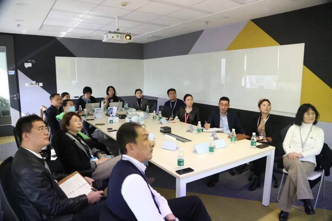 ag亚娱官网|
曹妃甸职业技术学院向导到字节跳动（头条学院）考察交流(图1)